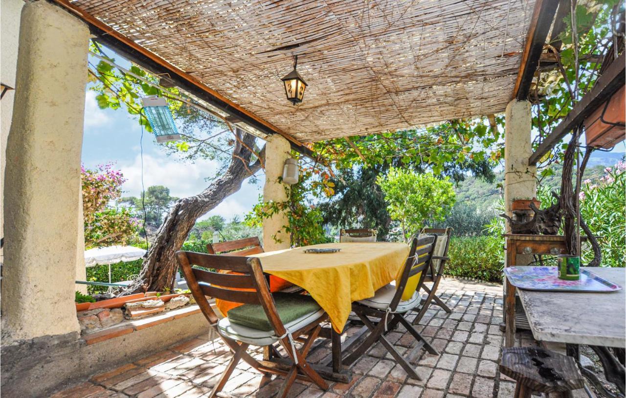 1 Bedroom Lovely Home In 芒通 外观 照片